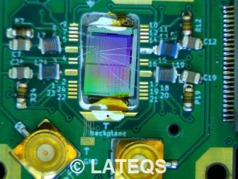 Si chip bonded for RF measurements